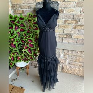YAYA & CO. Formal Tule V-Neck Black Floor Length Dress Size Medium BRAND NEW